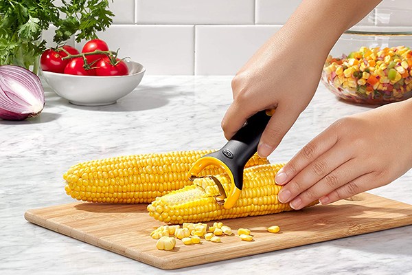 Excellent Grips Hand-held Corn Peeler - 1pack, Threshing Blade Cob Stripper  With Serrated Vertical Blade, Kitchen Corncob Removal Tool