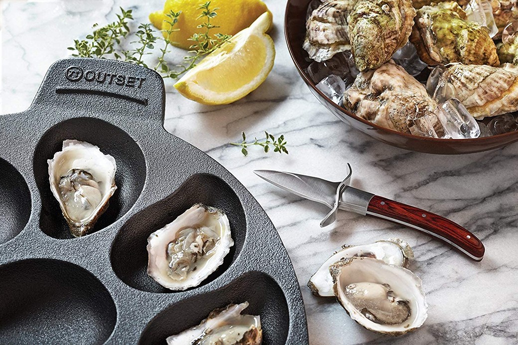 BOLVOUD Cast Iron Oyster Grill Pan, Roasted Shrimp Cast Iron Baked Oysters  Grilled Serving Pan, BBQ Grill Garlic Roasting Pan Oyster Plates for