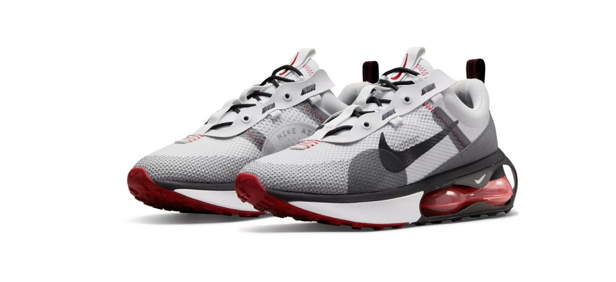 Nike Men's Air Max SE Casual Sneakers